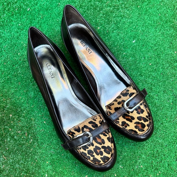 ALFANI Leather Loafers - Picture 7 of 9